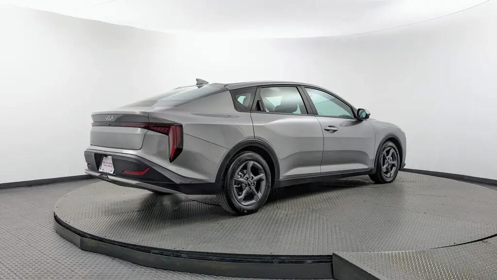 2026 KIA K4 LXS photo 7