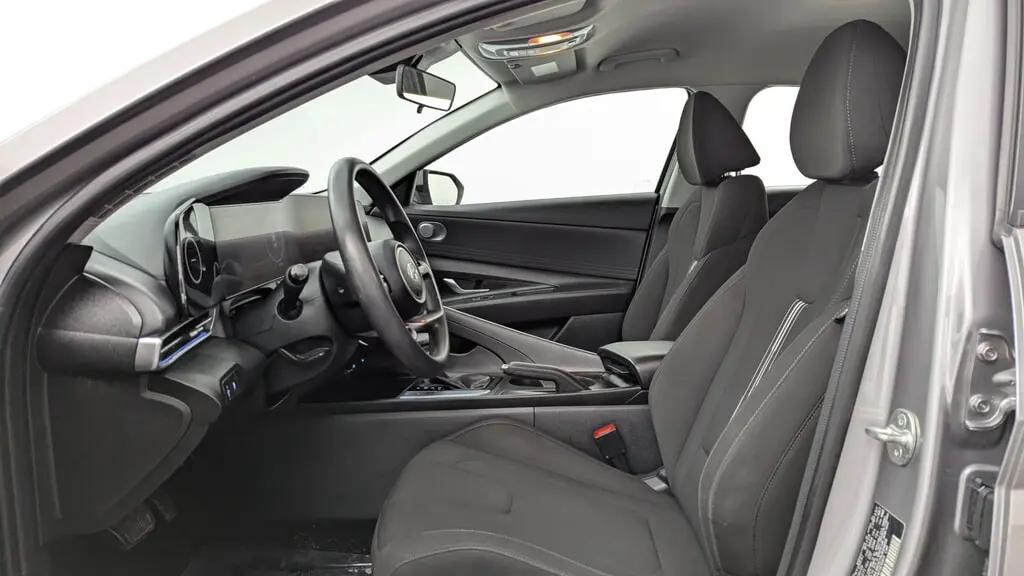 2024 HYUNDAI ELANTRA SEL photo 13