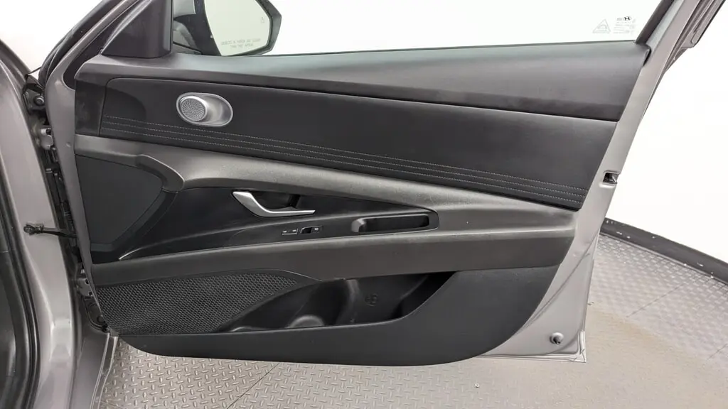 2024 HYUNDAI ELANTRA SEL photo 22