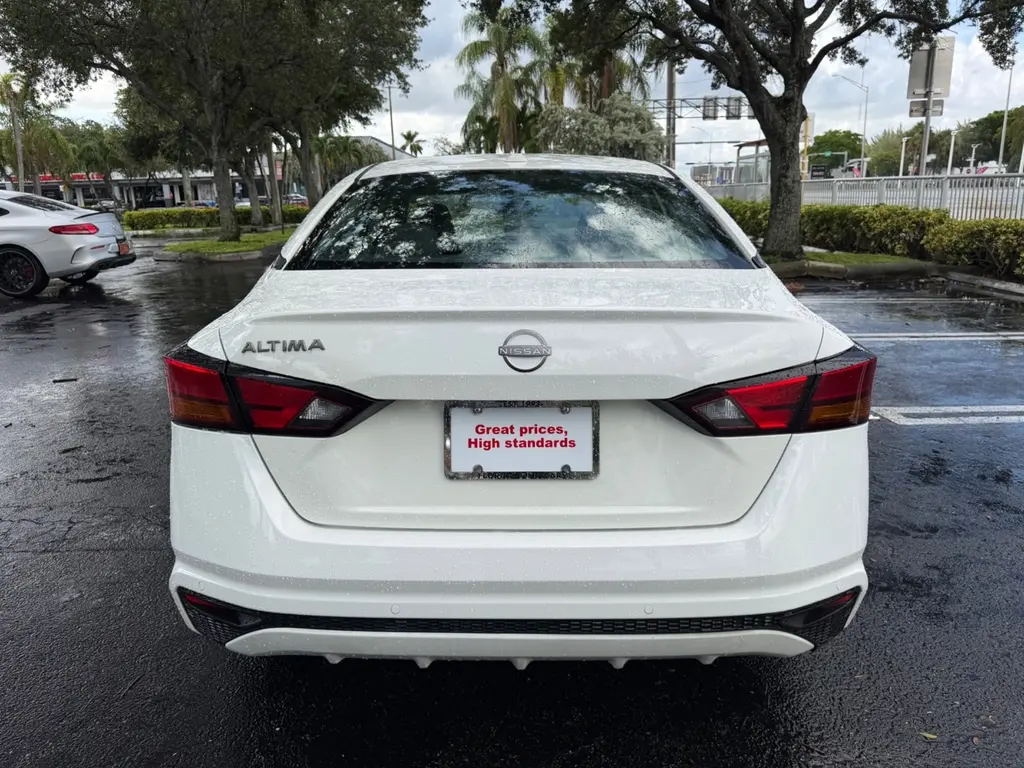 2025 NISSAN ALTIMA SV photo 5