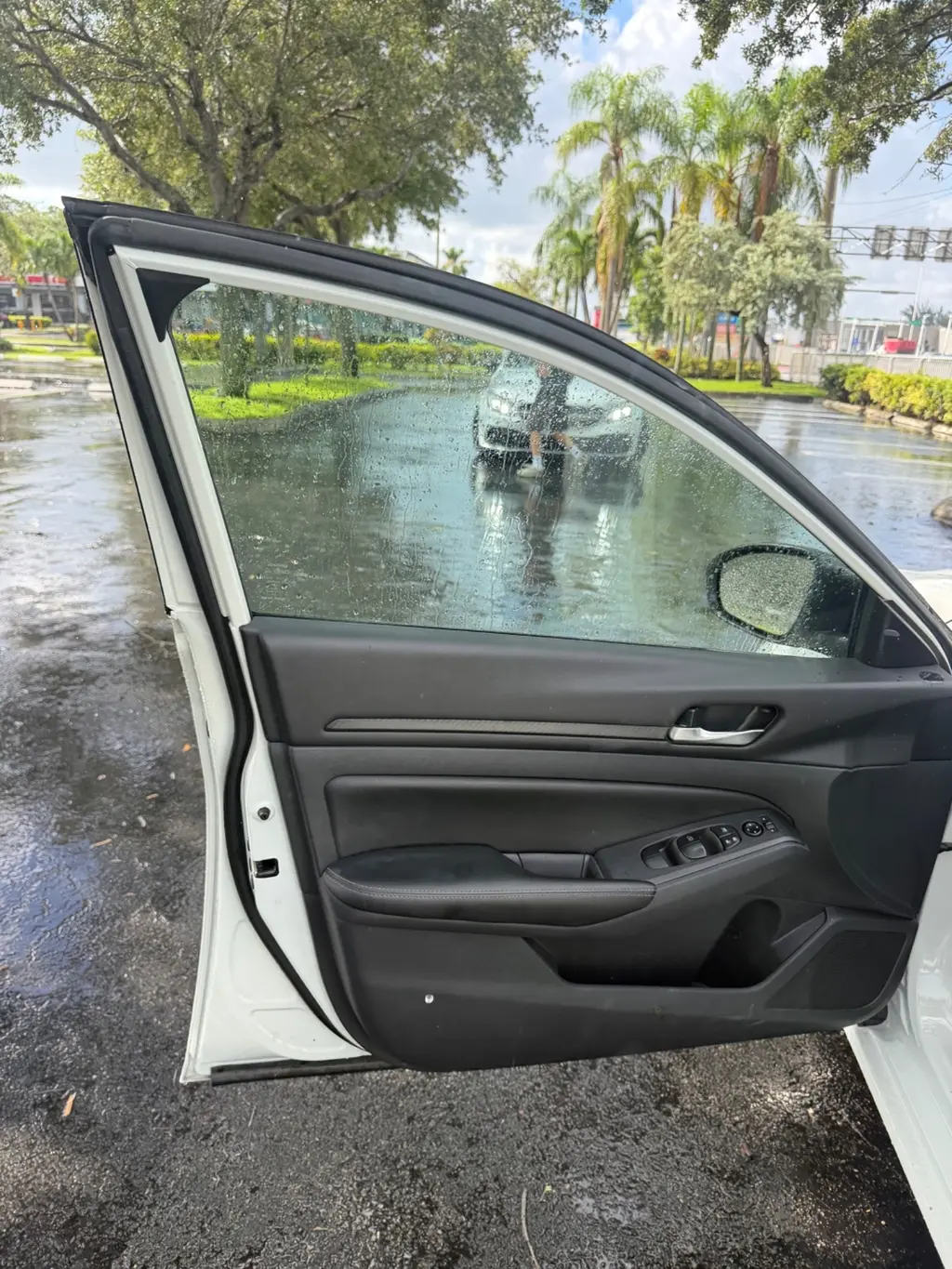 2025 NISSAN ALTIMA SV photo 12