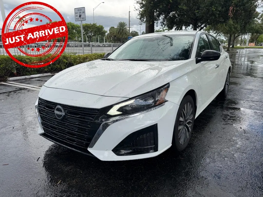 2025 NISSAN ALTIMA SV photo 1