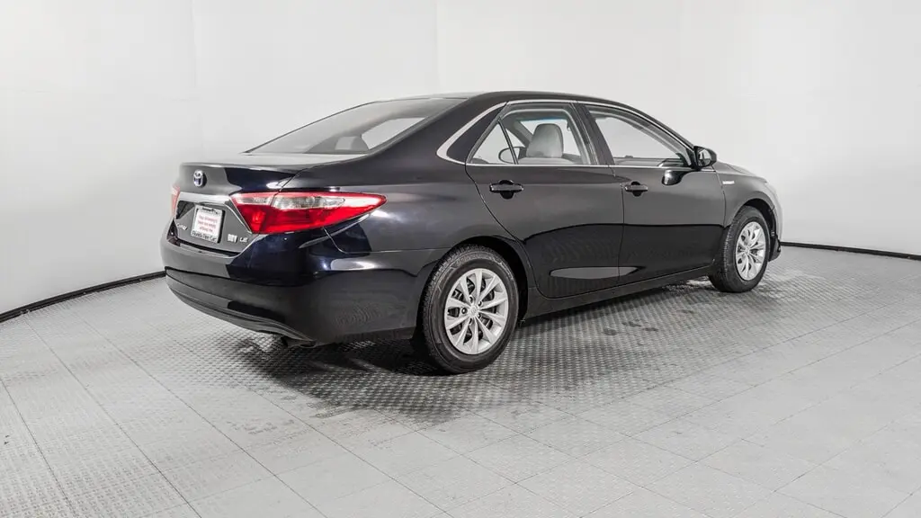 2015 TOYOTA CAMRY HYBRID LE photo 7