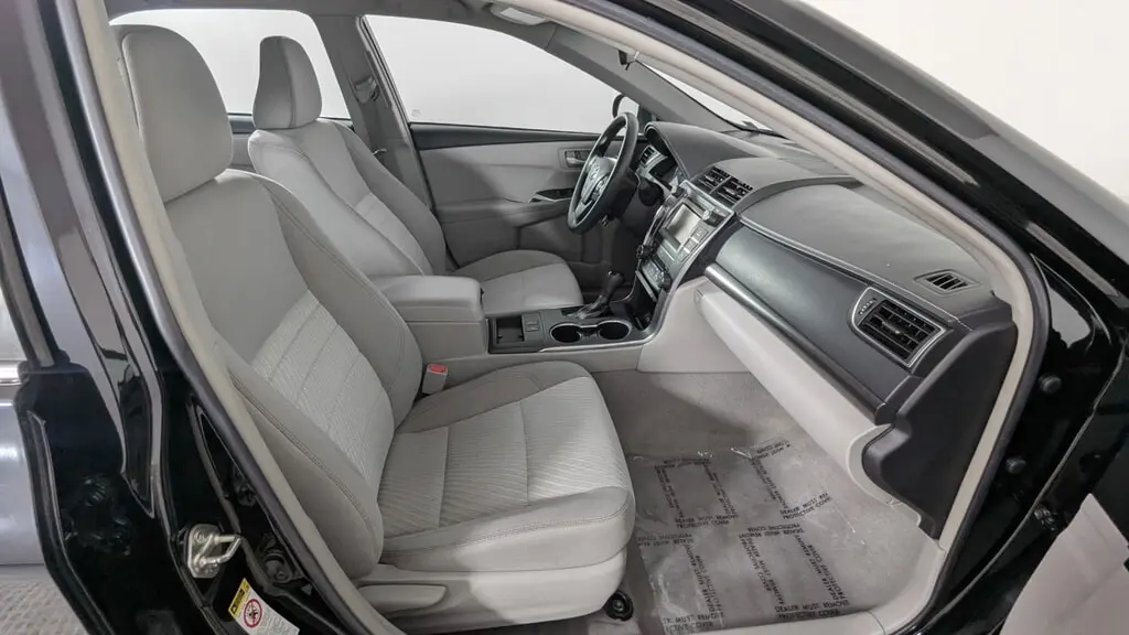 2015 TOYOTA CAMRY HYBRID LE photo 22