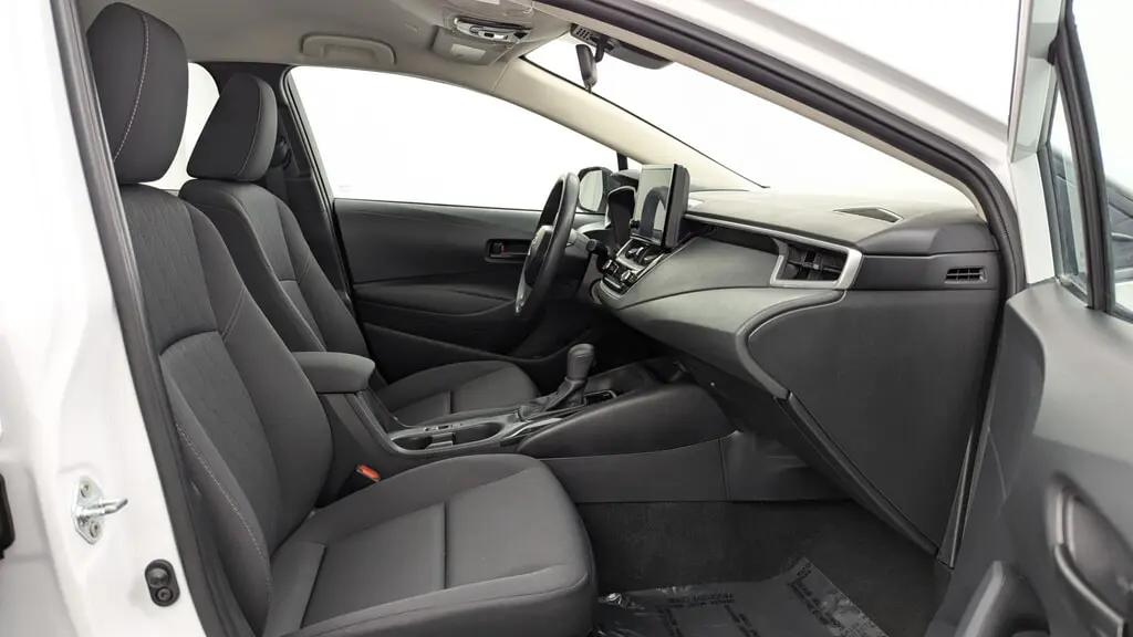 2025 TOYOTA COROLLA LE photo 21