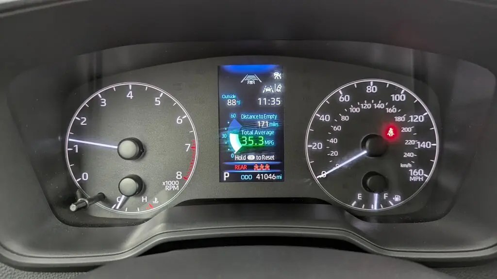 2025 TOYOTA COROLLA LE photo 26