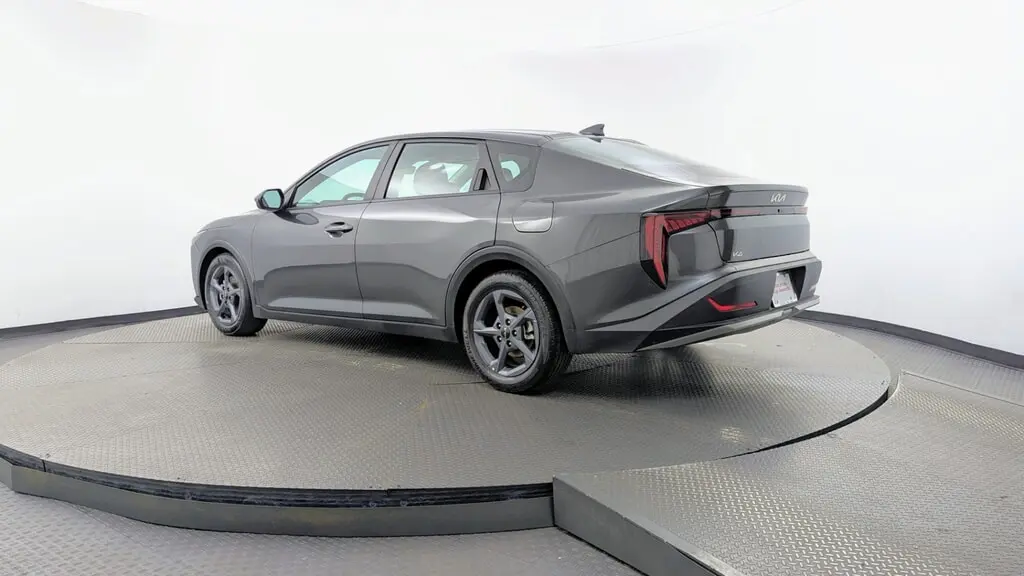 2026 KIA K4 LXS photo 5