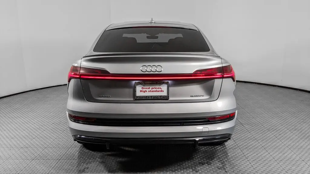 2022 AUDI E-TRON SPORTBACK S LINE PRESTIGE photo 5