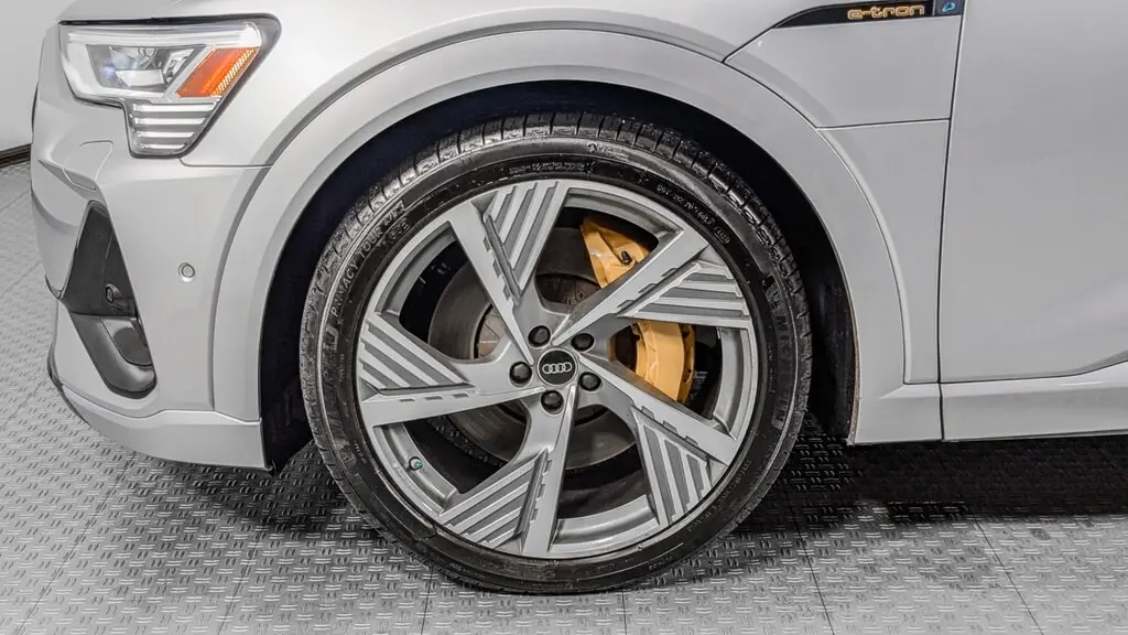 2022 AUDI E-TRON SPORTBACK S LINE PRESTIGE photo 32