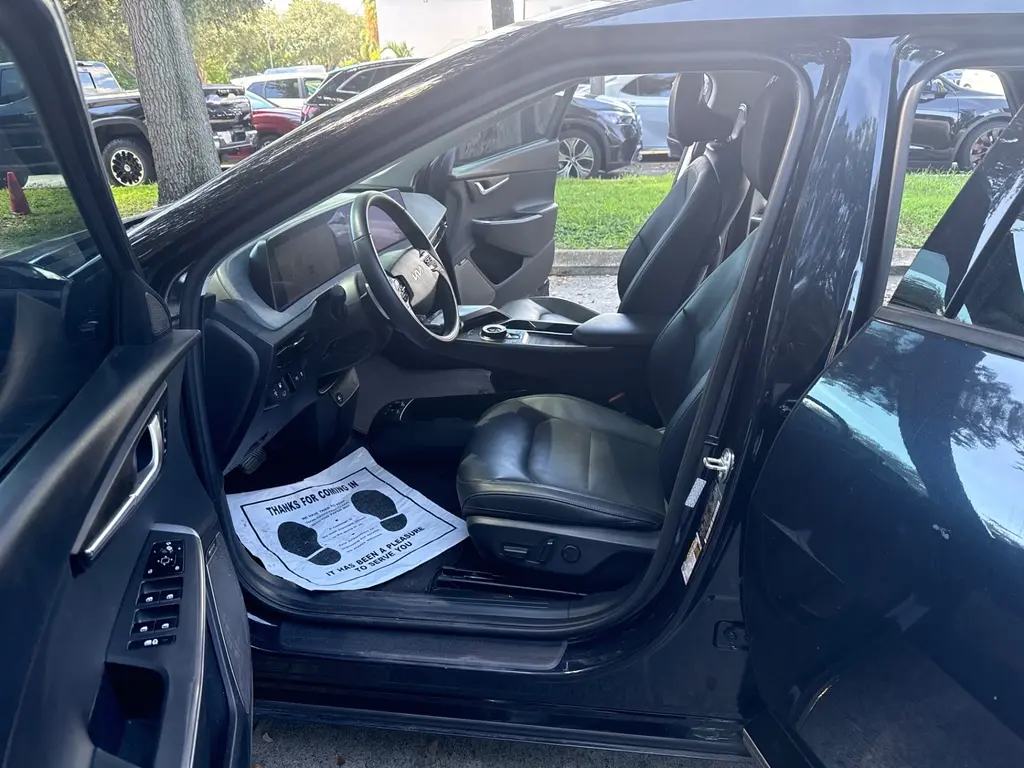 2024 KIA EV6 WIND photo 15
