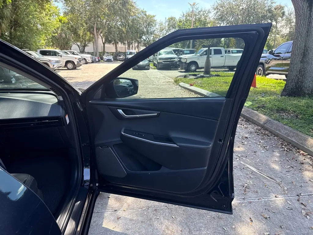 2024 KIA EV6 WIND photo 18