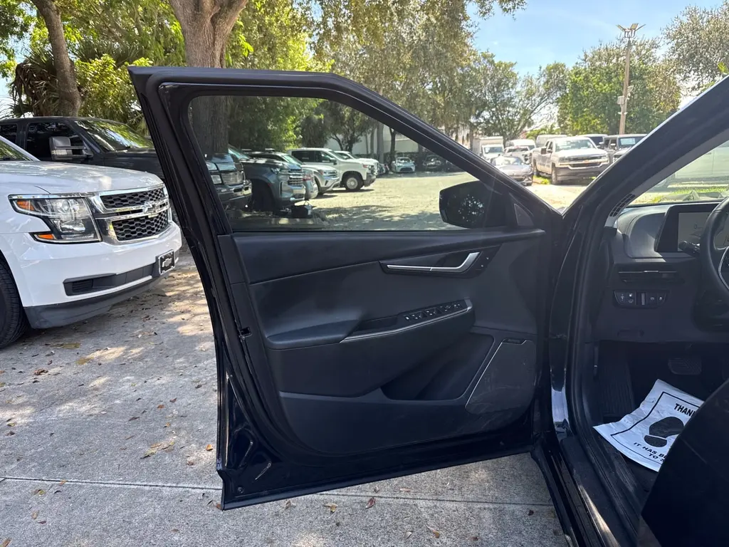 2024 KIA EV6 WIND photo 20