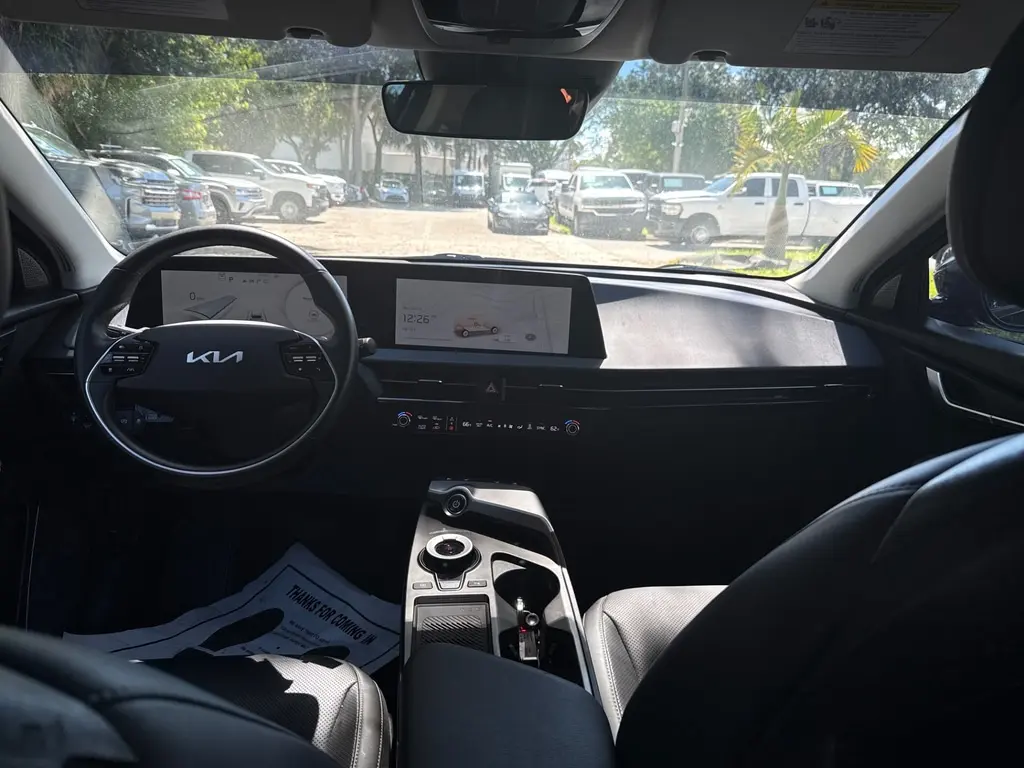 2024 KIA EV6 WIND photo 22