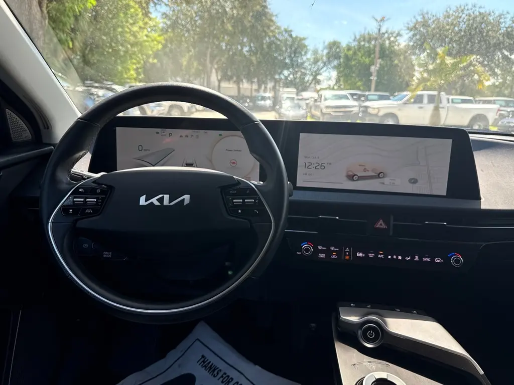 2024 KIA EV6 WIND photo 24