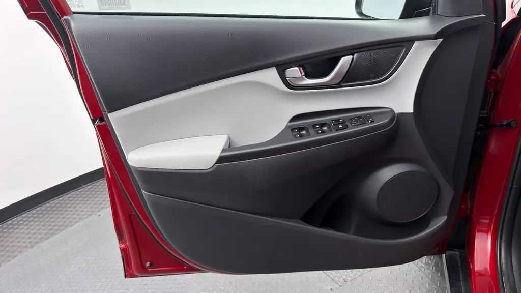2023 HYUNDAI KONA ELECTRIC SE photo 12
