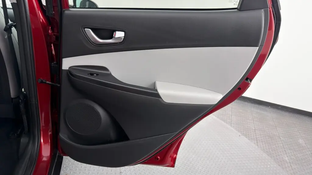 2023 HYUNDAI KONA ELECTRIC SE photo 20