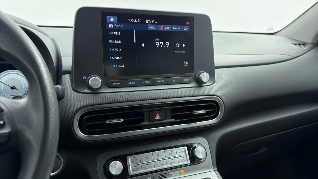 2023 HYUNDAI KONA ELECTRIC SE photo 28