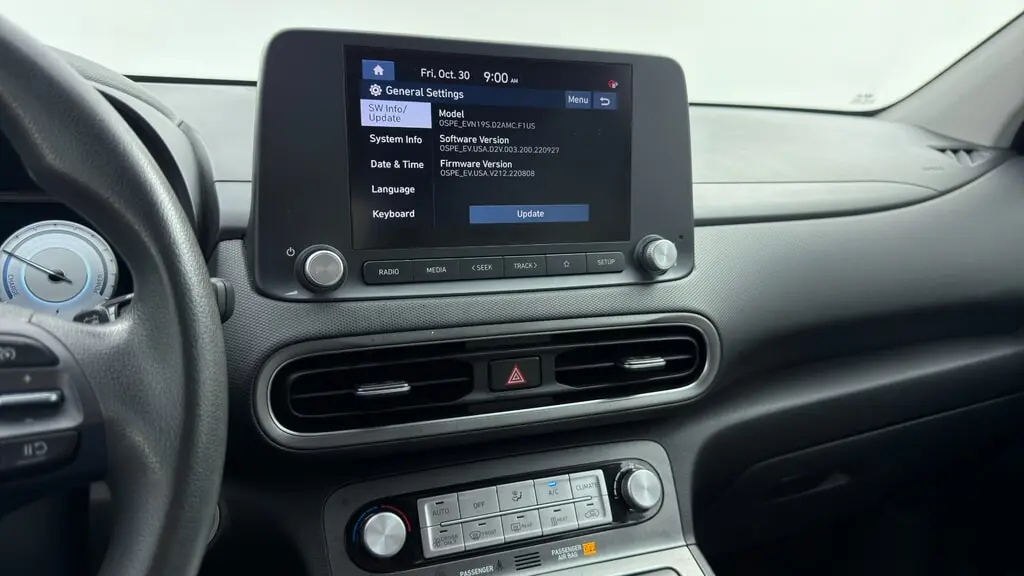2023 HYUNDAI KONA ELECTRIC SE photo 31