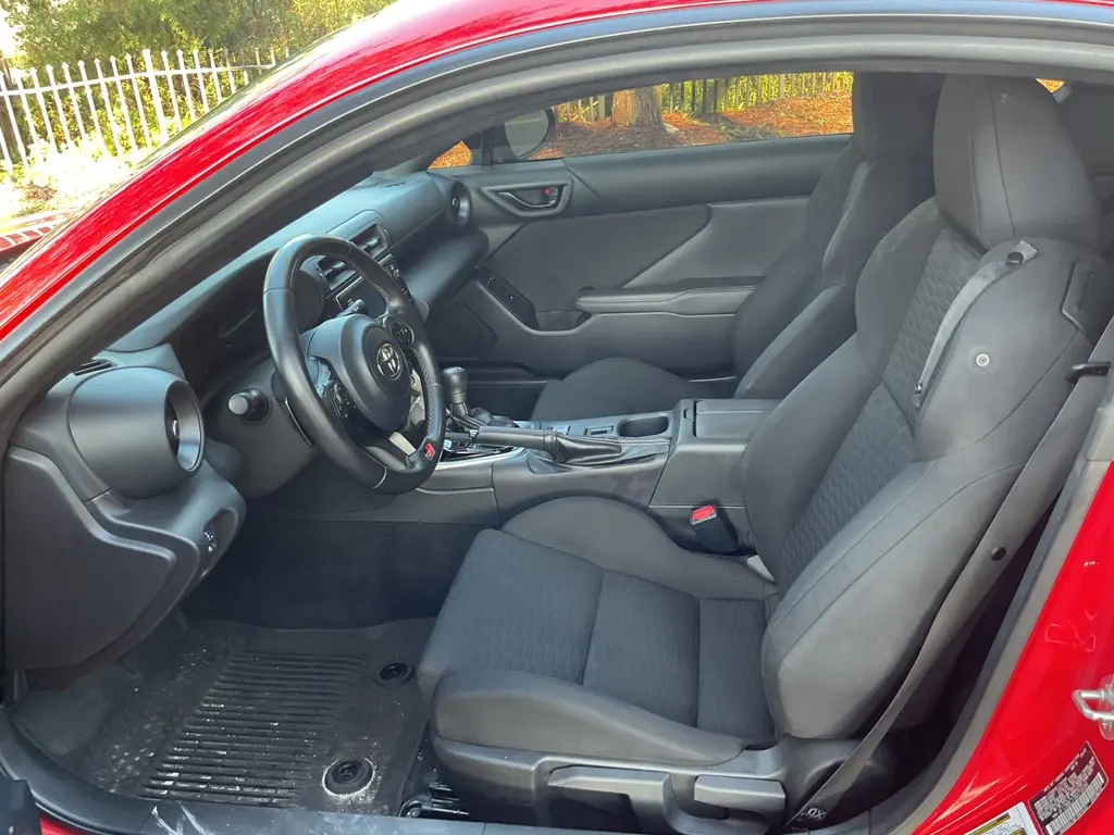 2022 TOYOTA GR86 photo 10