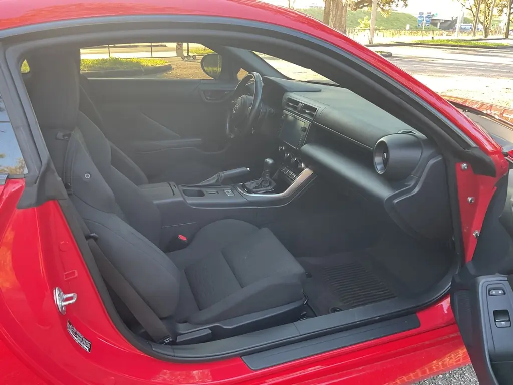 2022 TOYOTA GR86 photo 13