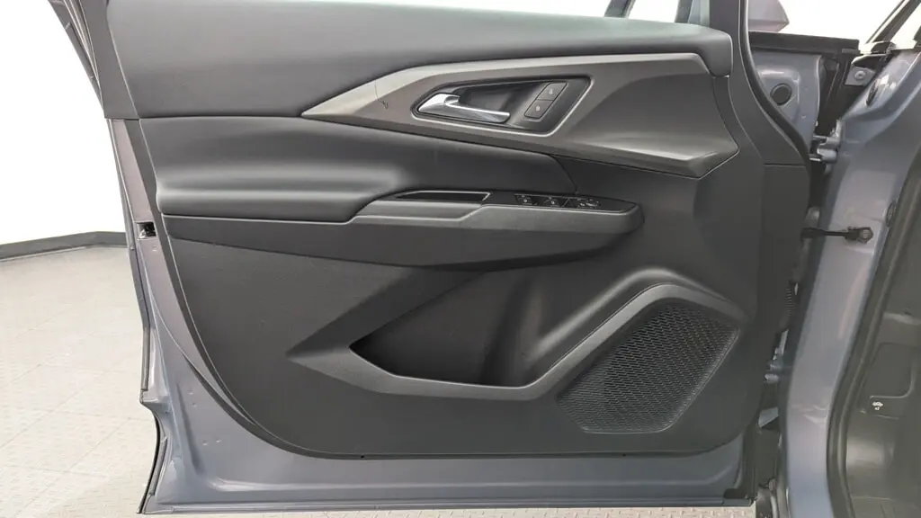 2025 CHEVROLET EQUINOX EV LT1 W/PCY photo 10