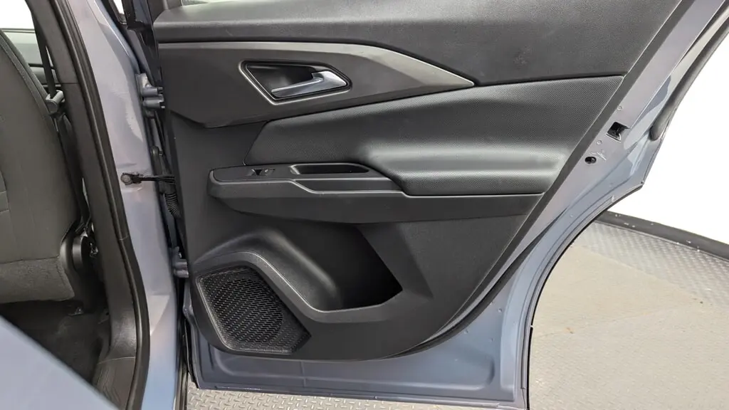 2025 CHEVROLET EQUINOX EV LT1 W/PCY photo 16