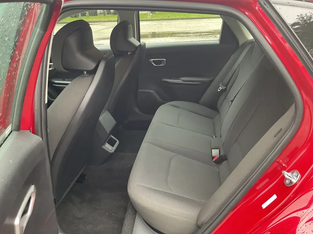 2026 KIA K4 LXS photo 12