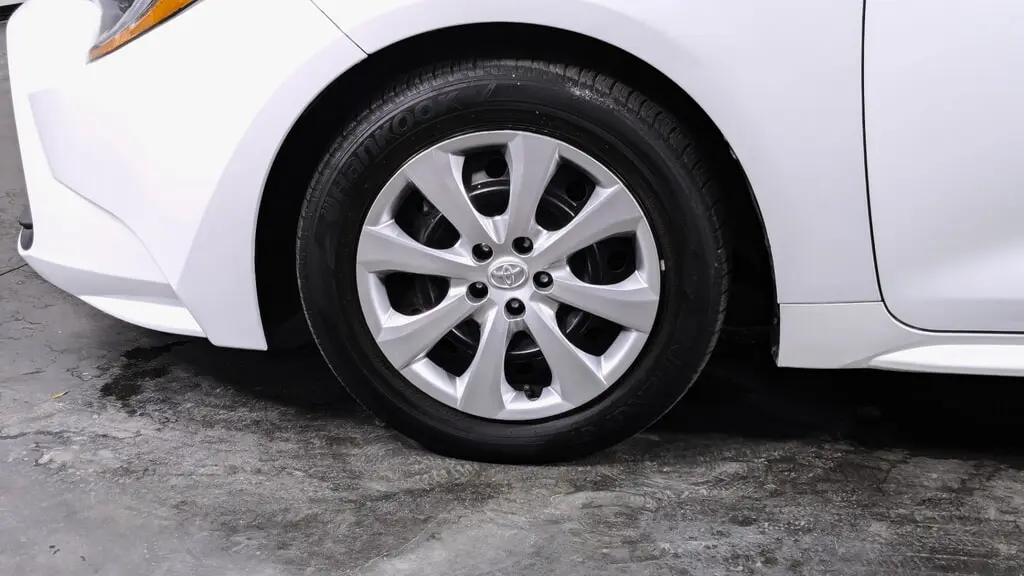 2024 TOYOTA COROLLA LE photo 22