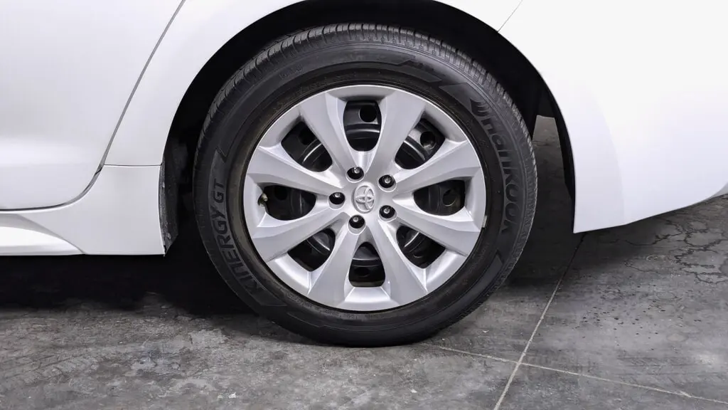 2024 TOYOTA COROLLA LE photo 23
