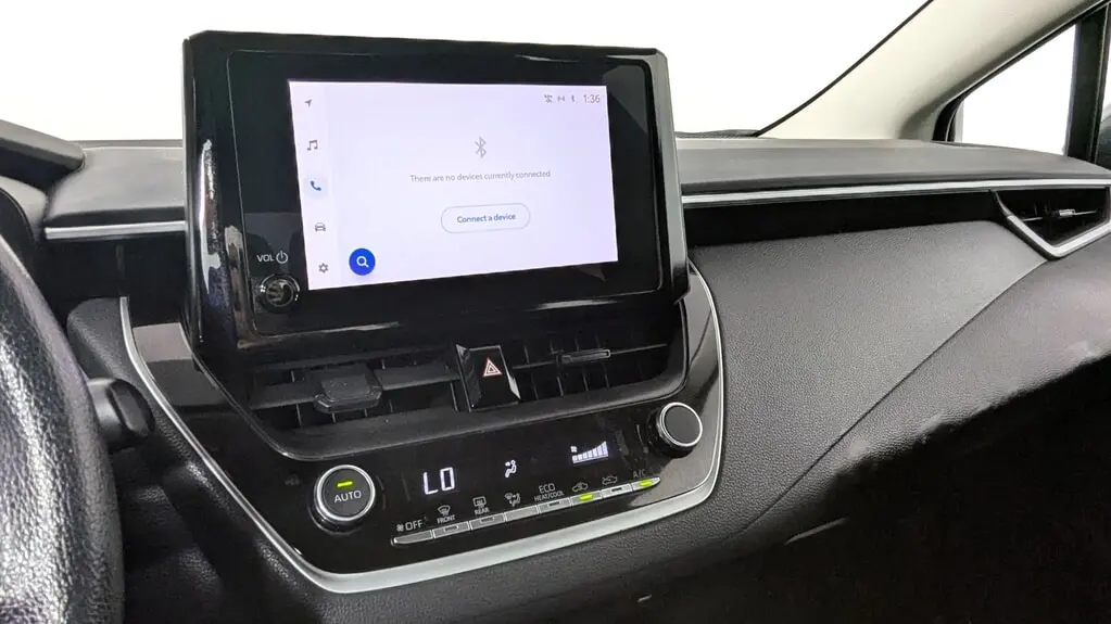 2024 TOYOTA COROLLA LE photo 29