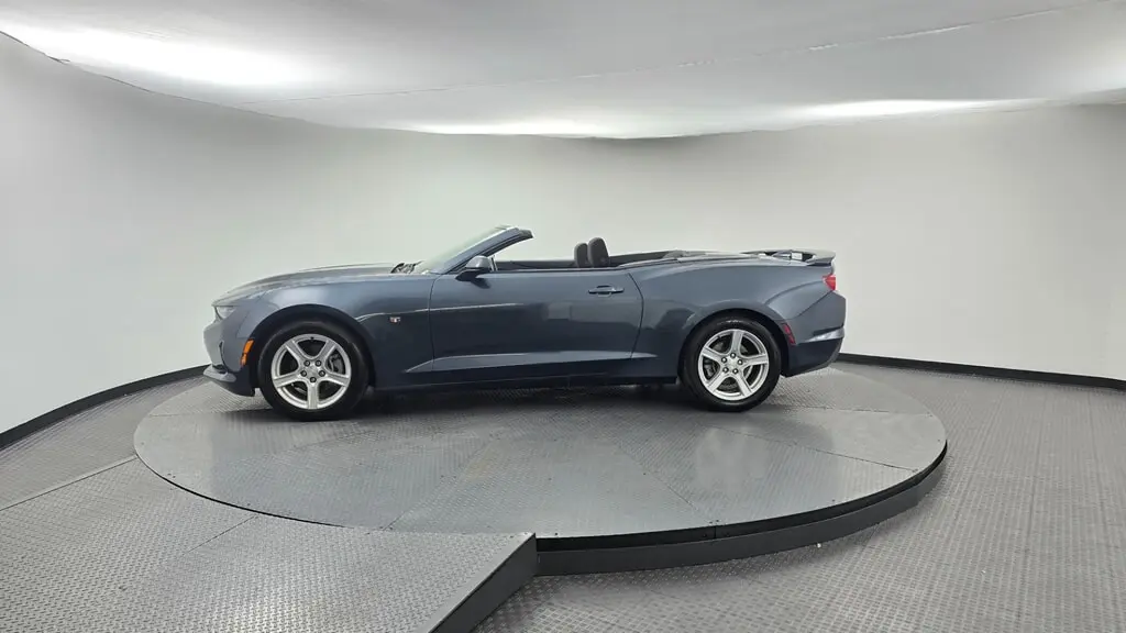 2023 CHEVROLET CAMARO 1LT photo 2