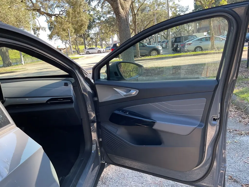 2023 VOLKSWAGEN ID.4 S photo 17