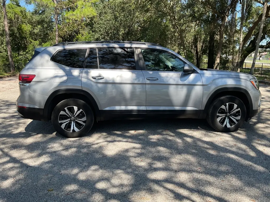 2024 VOLKSWAGEN ATLAS 2.0T SE photo 6