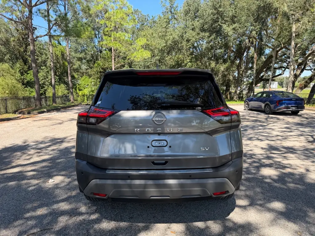 2022 NISSAN ROGUE SV photo 4
