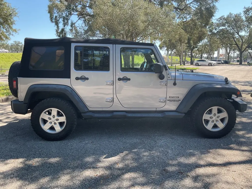 2015 JEEP WRANGLER UNLIMITED SPORT photo 6