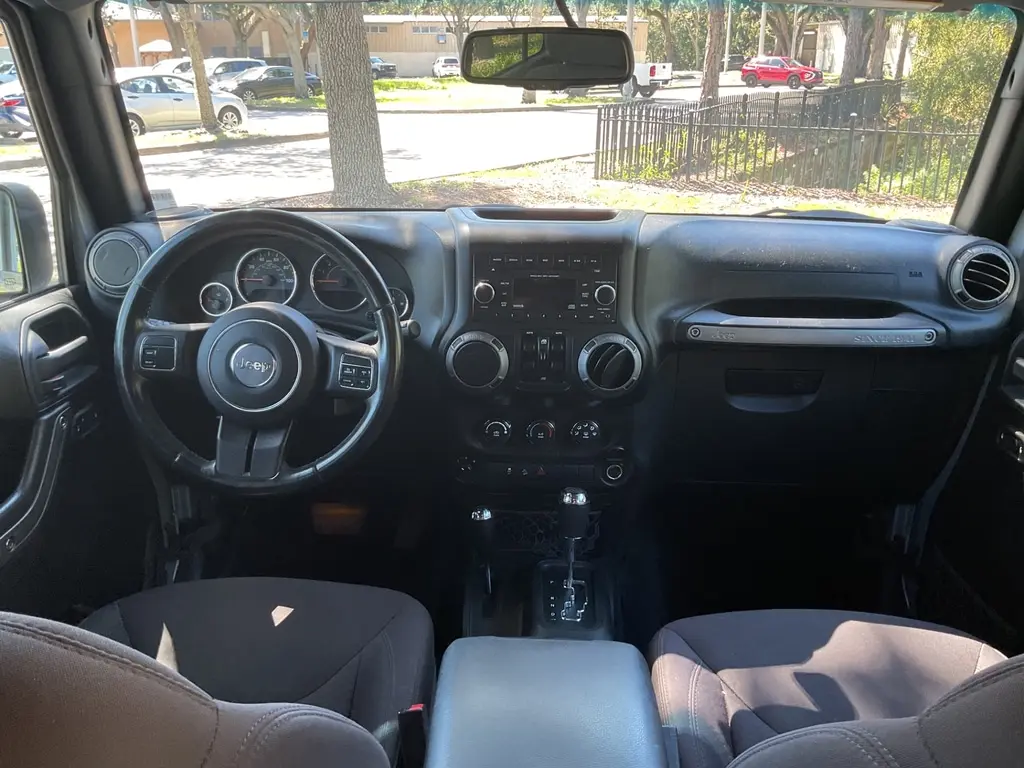 2015 JEEP WRANGLER UNLIMITED SPORT photo 21