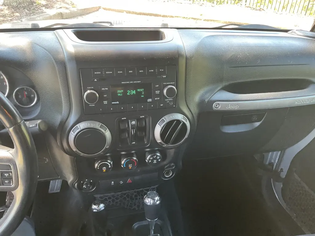 2015 JEEP WRANGLER UNLIMITED SPORT photo 23