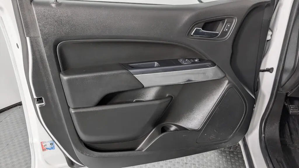 2022 CHEVROLET COLORADO 2WD LT photo 13