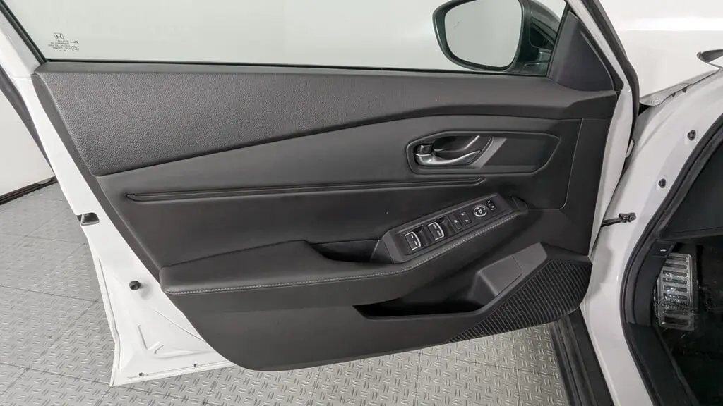 2025 HONDA ACCORD HYBRID SPORT photo 12