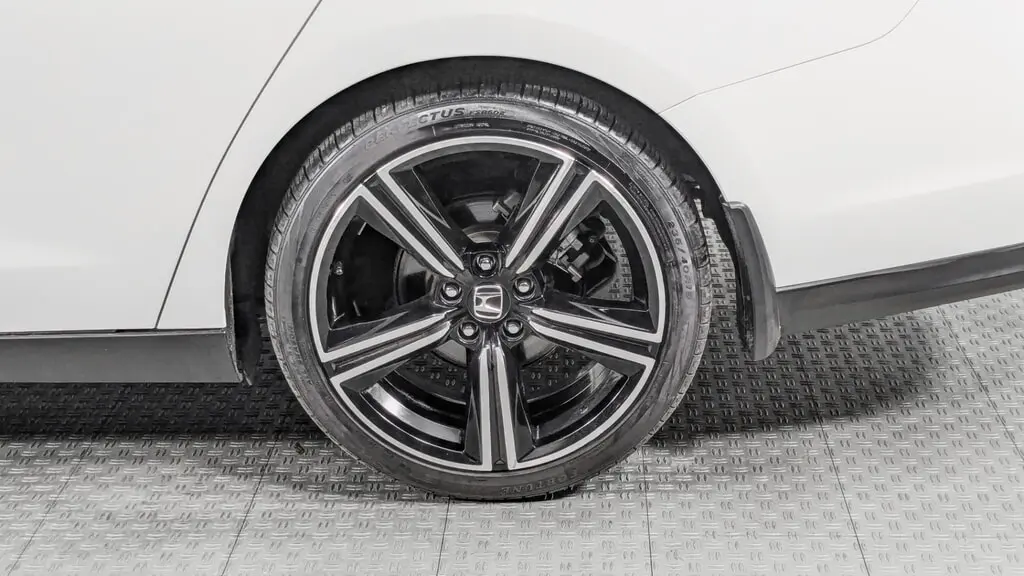 2025 HONDA ACCORD HYBRID SPORT photo 33