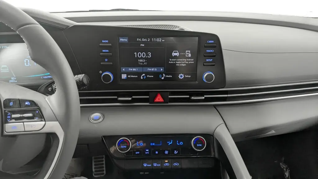 2025 HYUNDAI ELANTRA SEL SPORT photo 27