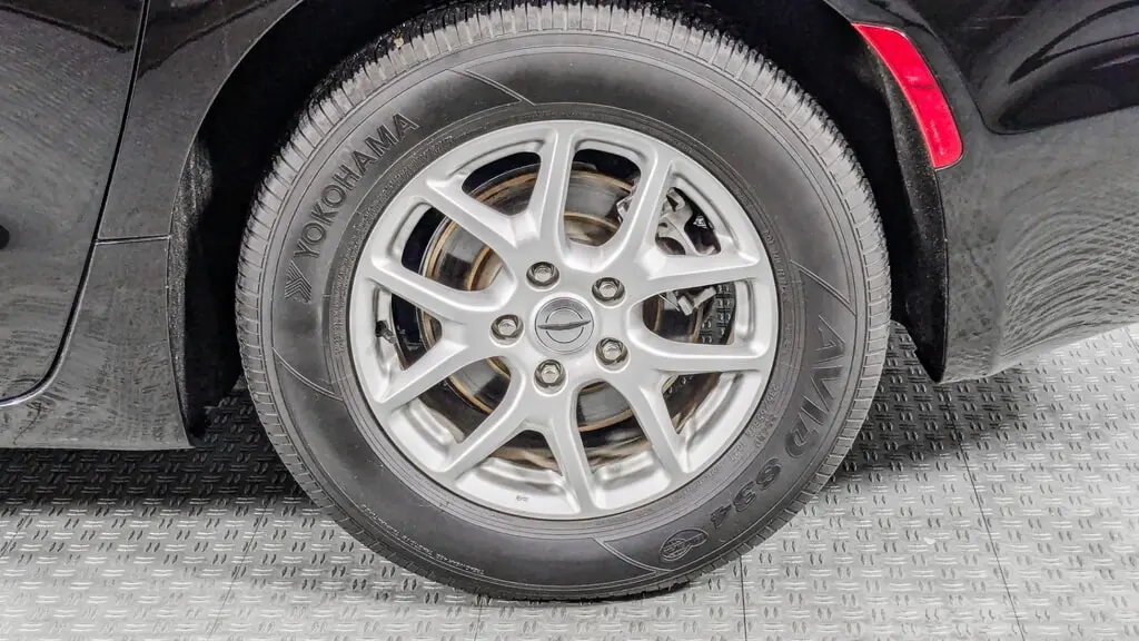 2024 CHRYSLER PACIFICA TOURING L photo 33