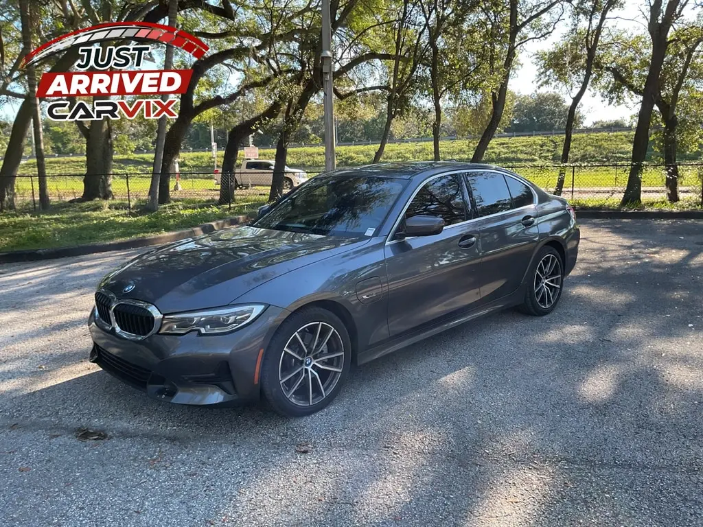 2022 BMW 3 SERIES 330E XDRIVE photo 1