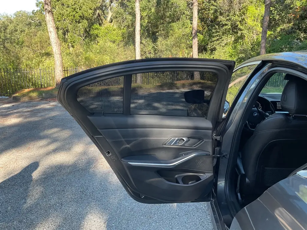 2022 BMW 3 SERIES 330E XDRIVE photo 11