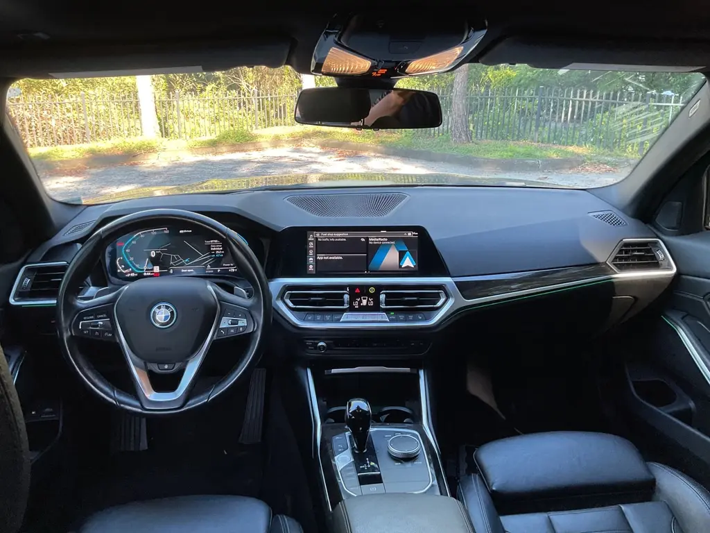 2022 BMW 3 SERIES 330E XDRIVE photo 13