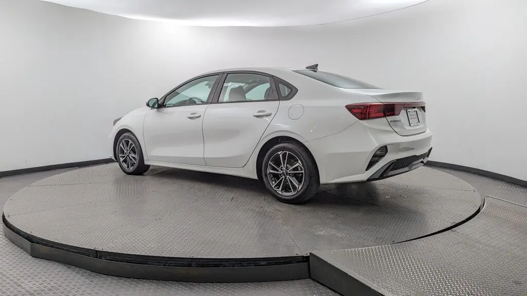 2022 KIA FORTE LXS photo 5