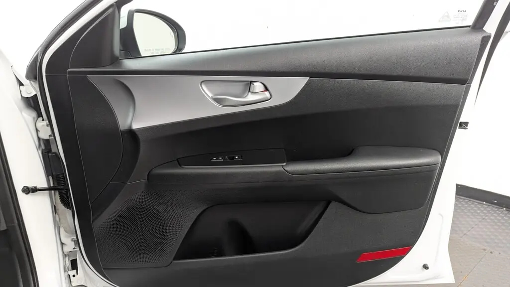 2022 KIA FORTE LXS photo 22