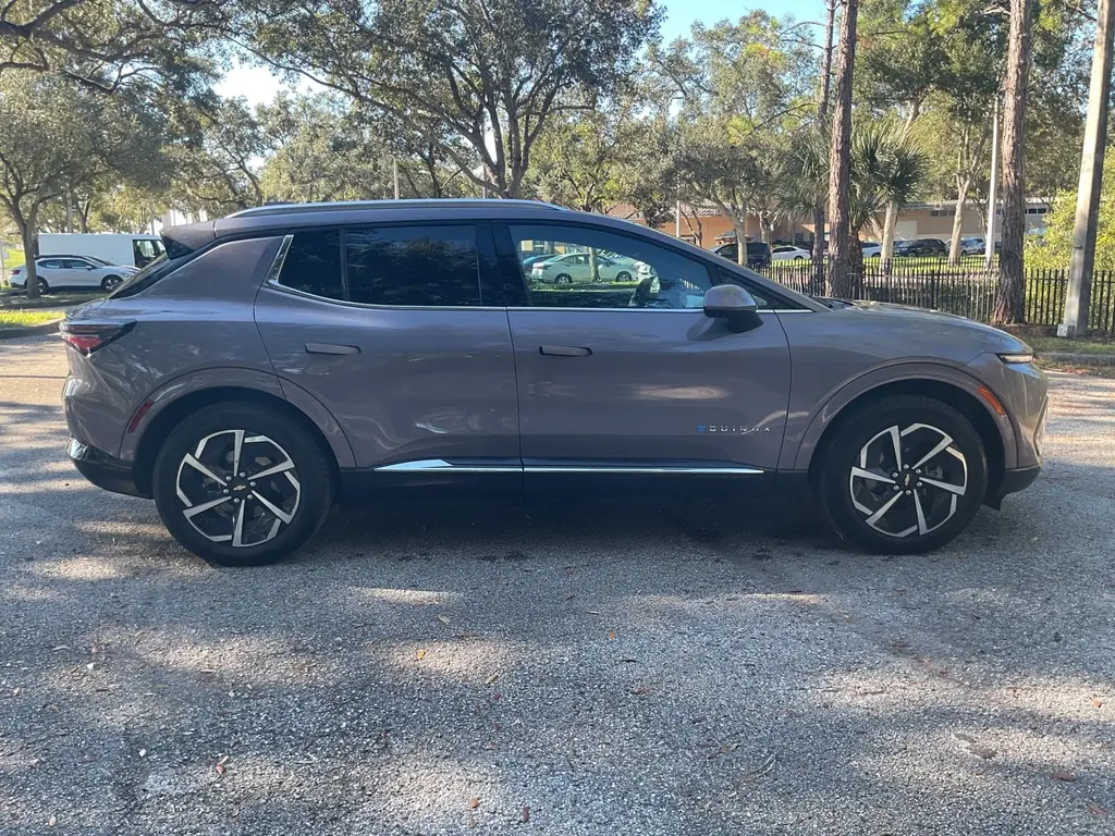 2025 CHEVROLET EQUINOX EV LT2 W/PDE photo 6