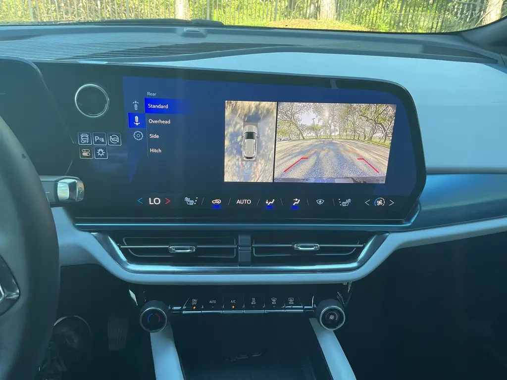 2025 CHEVROLET EQUINOX EV LT2 W/PDE photo 21