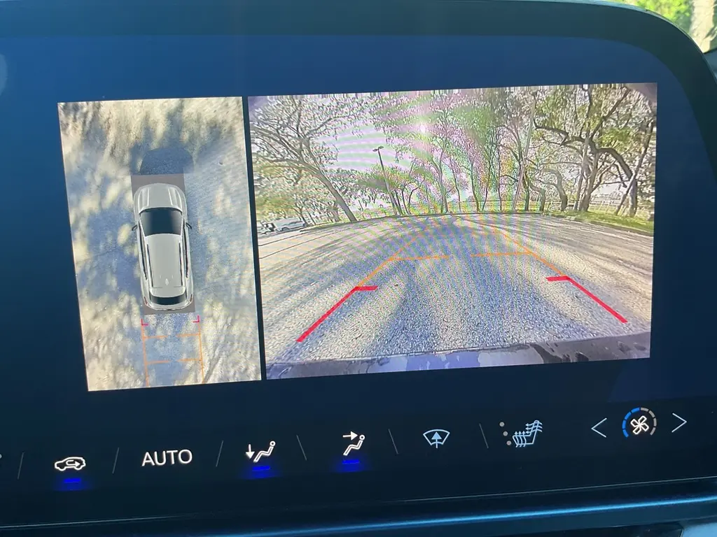 2025 CHEVROLET EQUINOX EV LT2 W/PDE photo 22